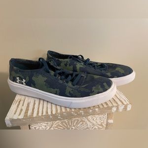 Brand New Under Armour Boys Casual Canvas Shoes - 3Y (Bundle for Discount)